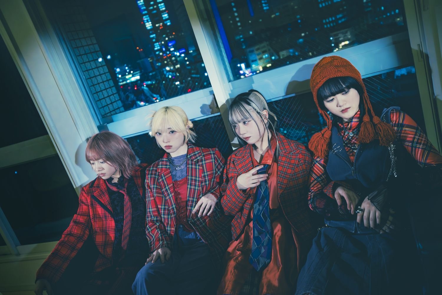 セブンス・ベガ、新曲「魔法がとける前に」MVをプレミア公開＆YouTube